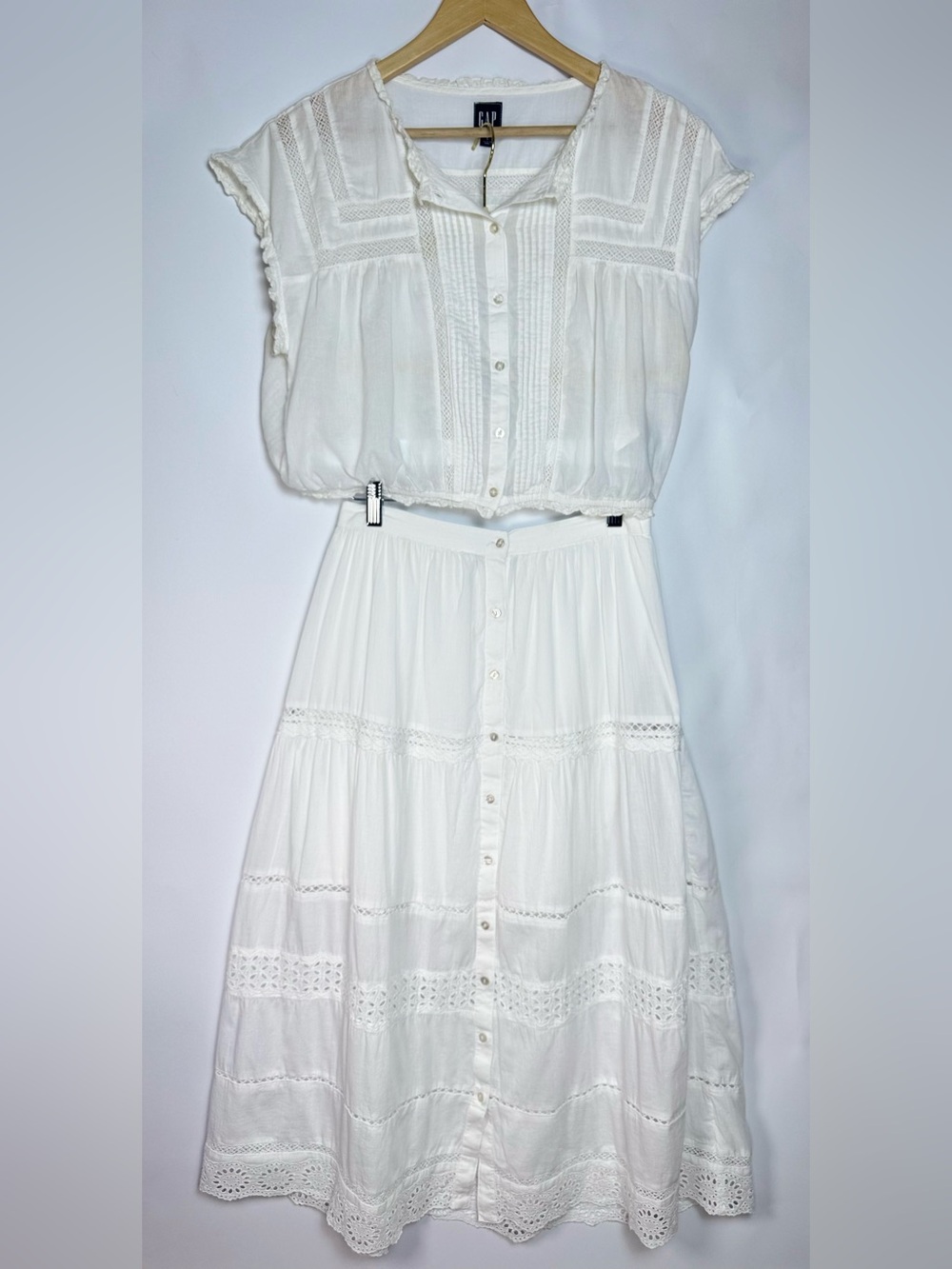 GAP White Eyelet Lace Two-Piece Set XS/S Cottagecore Boho Peasant Top Midi Skirt